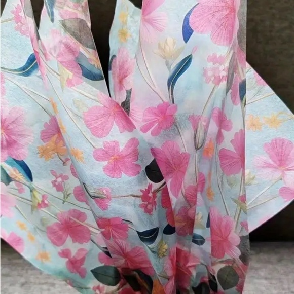 25 Sheets Floral Tissue , Gift Wrapping Paper - Picture 3 of 11